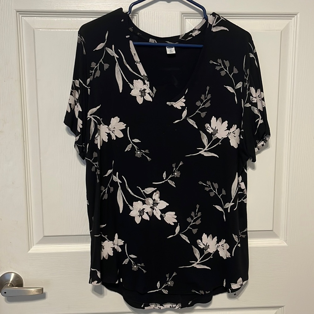 Slightly worn, floral t-shirt